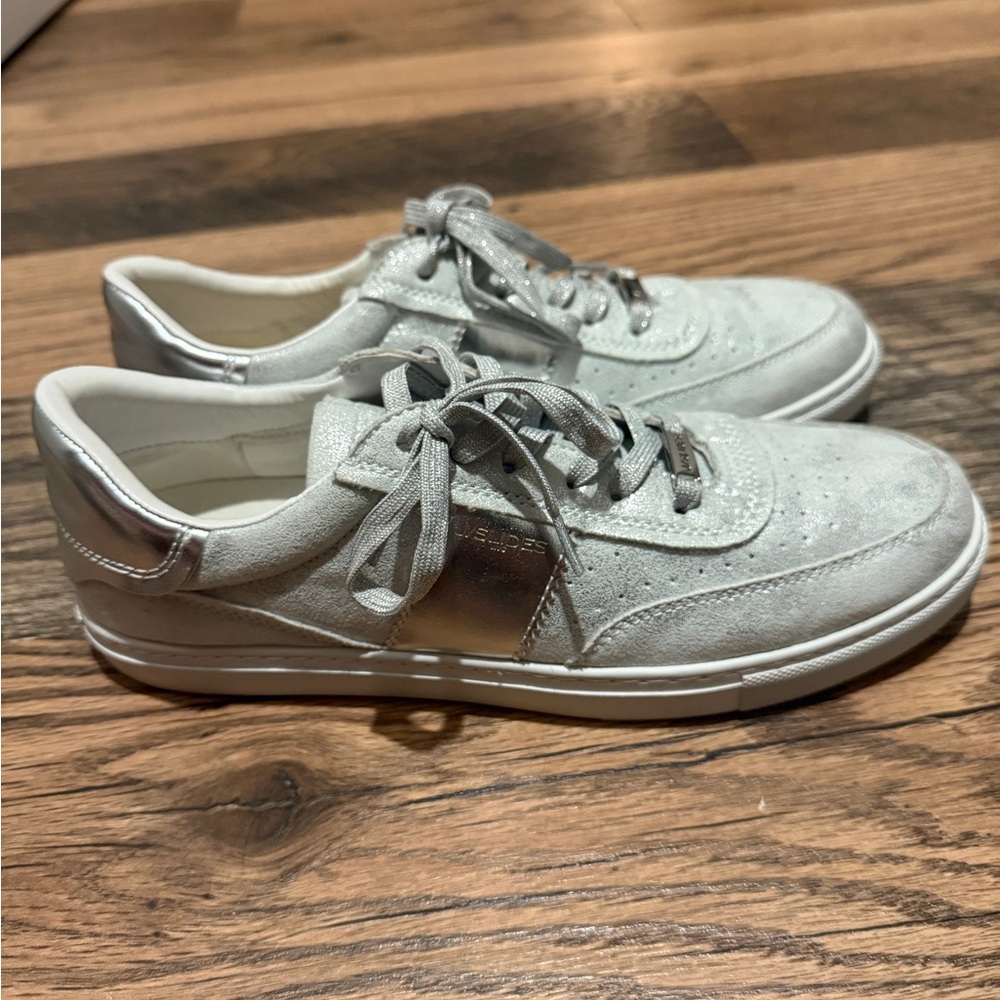 J Slides Silver and White Women's Sneakers